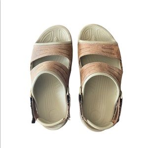 Crocs Yukon 2 strap Sandal